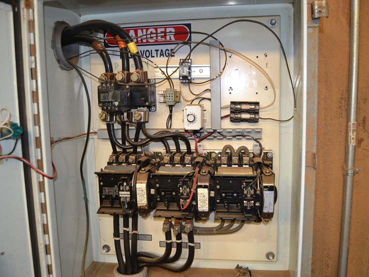 he-wilson-200-hp-reduced-voltage-starter-for-resaw-motor-image-2