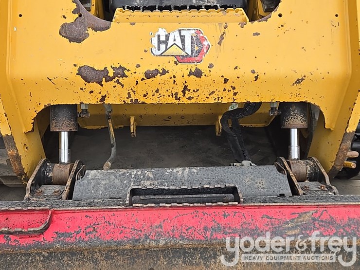 2022-caterpillar-299d3-image-11