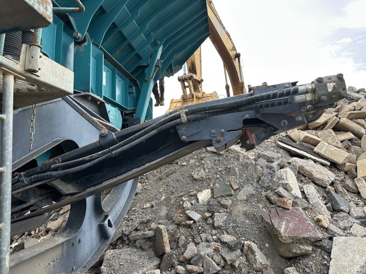 2014-powerscreen-premiertrak-400-image-31