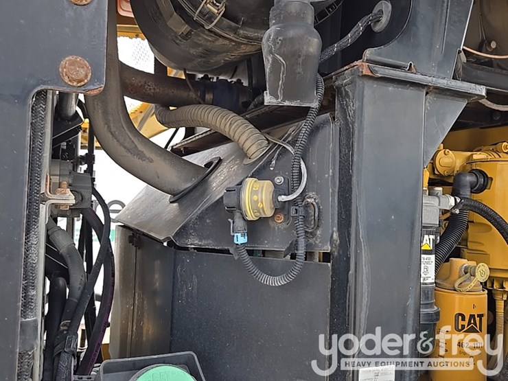 2014-caterpillar-938k-image-132