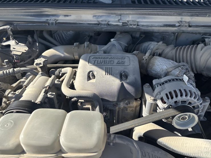 2000-ford-f550-image-25