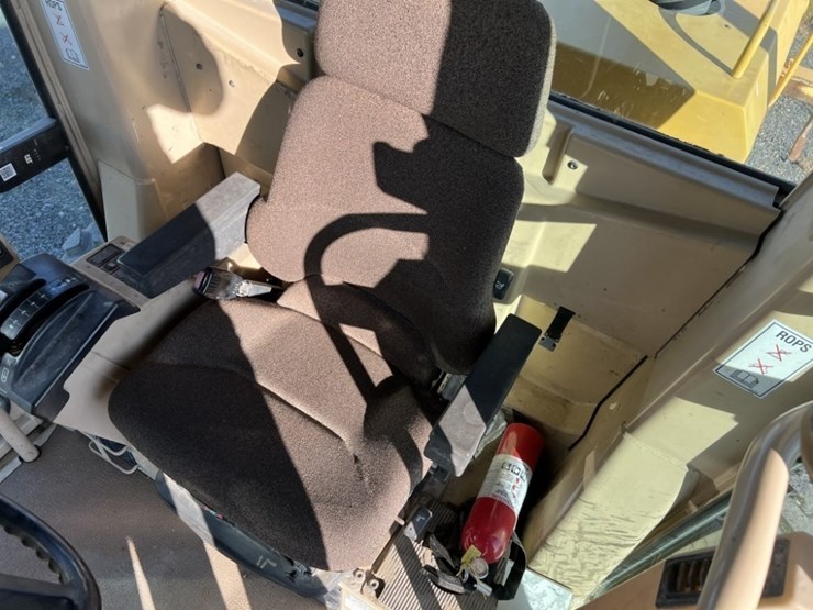 2006-caterpillar-160h-image-43