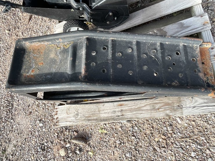 #3111-•-(2)-car-ramps-image-2