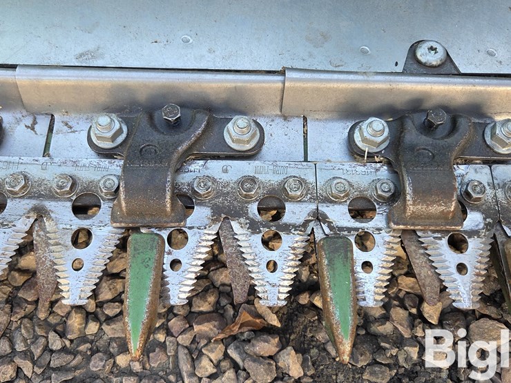 2022-john-deere-635f-image-20