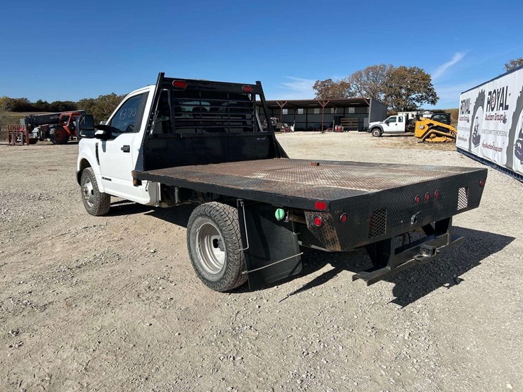 2018-ford-f350-image-2