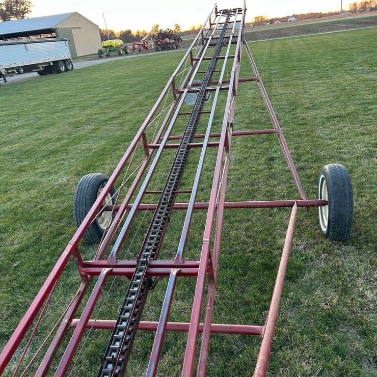 HayRite skeleton hay elevator