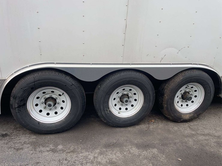 2022-freedom-enclosed-52-ft-trailer-image-8