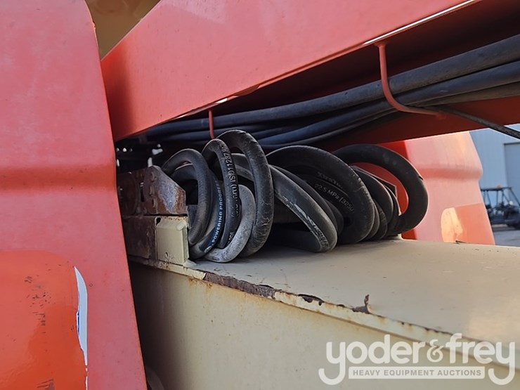 2015-jlg-600aj-image-49