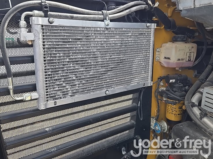 2021-caterpillar-289d3-image-42