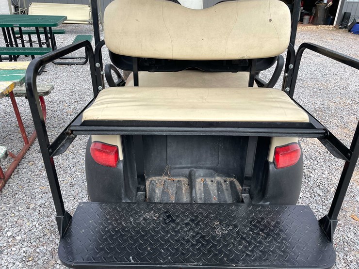 #3020-•-club-car-electric-golf-cart-image-15