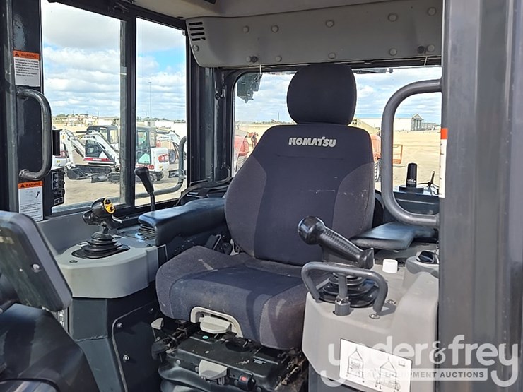 2023-komatsu-d61pxi-24-image-47