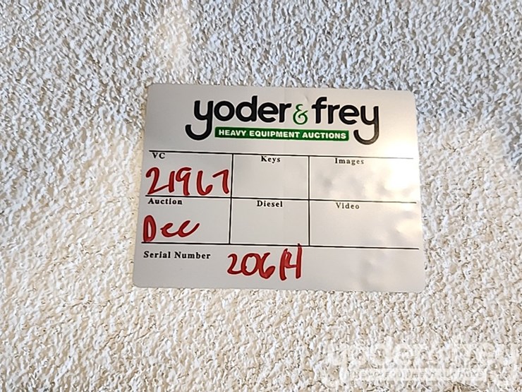 pallet-of-ceiling-tiles-image-5