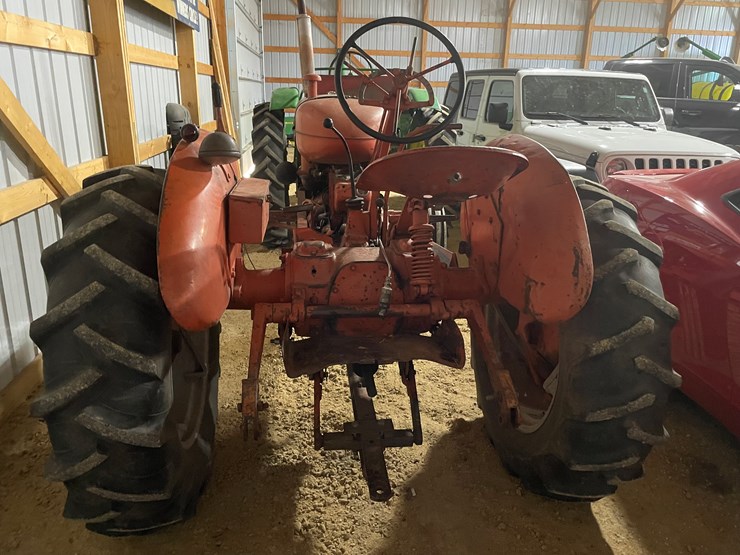 #3029-•-allis-wd-wide-front-tractor-image-4