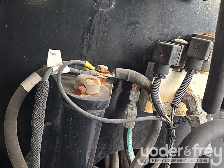 2015-jlg-600aj-image-102