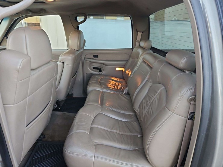 2002-chevrolet-2500-image-18