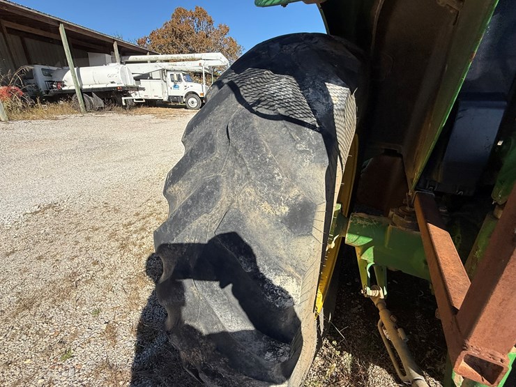 john-deere-6330-image-7