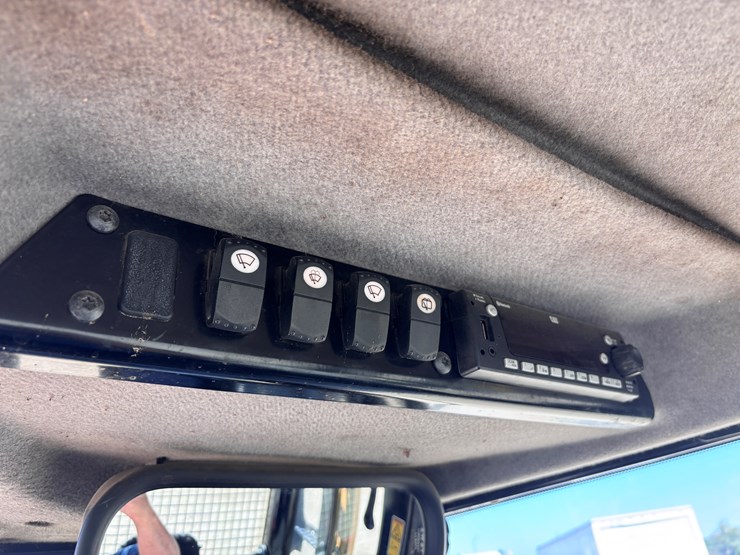 caterpillar-d6n-lgp-image-19