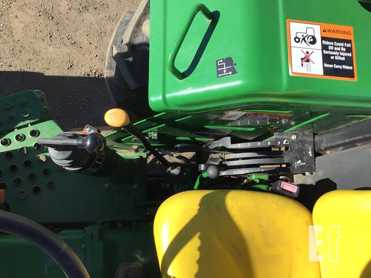 2014-john-deere-5045e-image-19