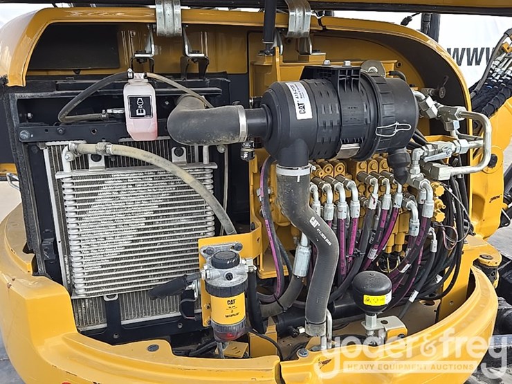 caterpillar-303-image-51