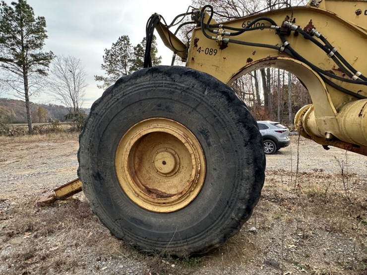 caterpillar-641-image-9