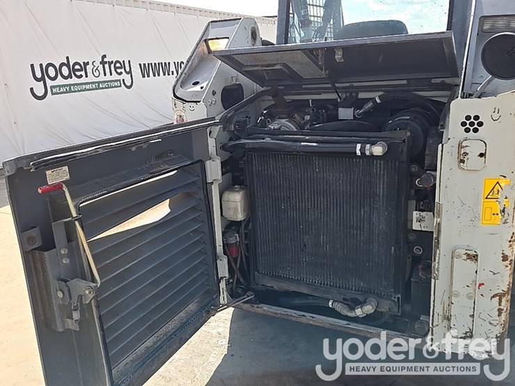 2019-takeuchi-tl8-image-30