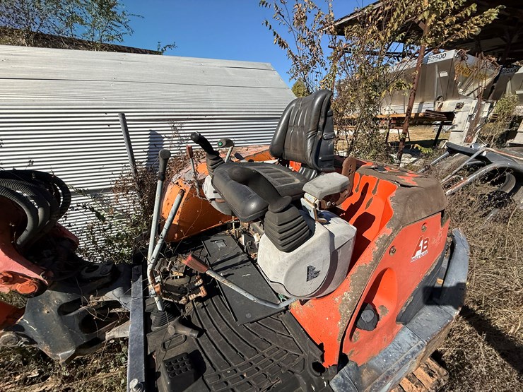 kubota-kx121-3-image-10