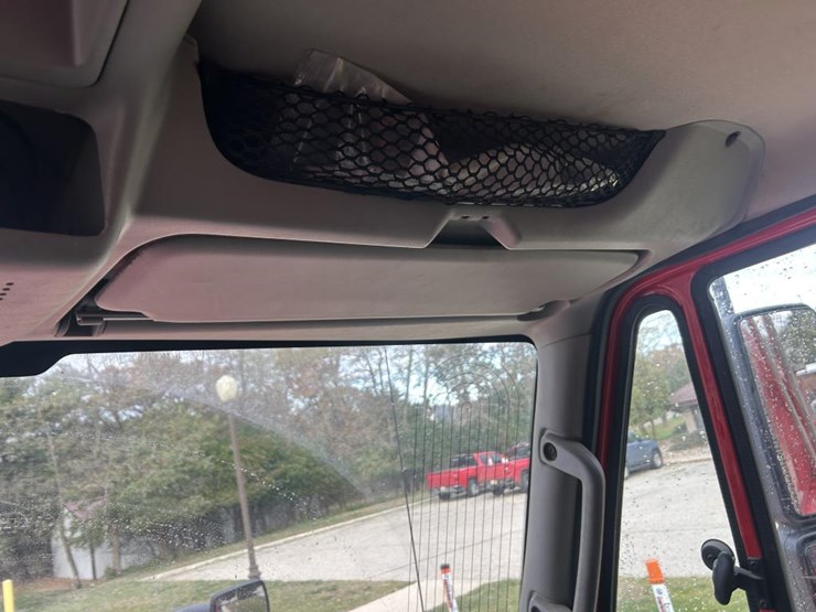 #1673-•-2002-international-workstar-tri-axle-dump-truck-image-52