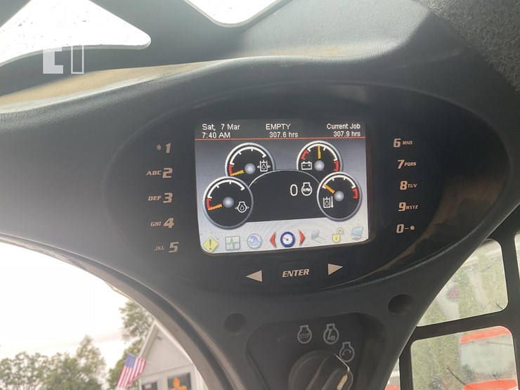 2021-bobcat-t870-image-25