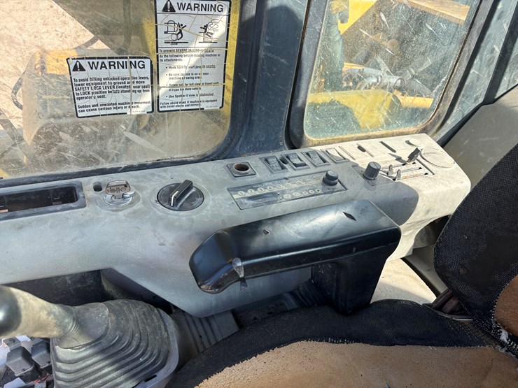 komatsu-pc200-lc-image-16