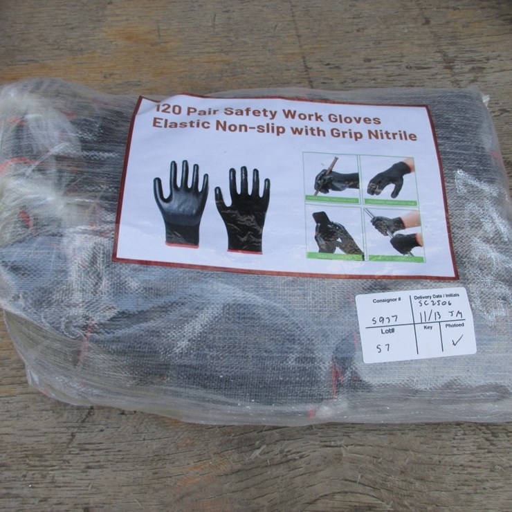 New Unused Safety Work Gloves,