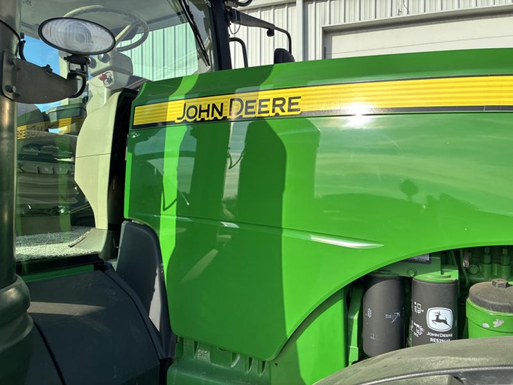 2015-john-deere-8295r-image-19