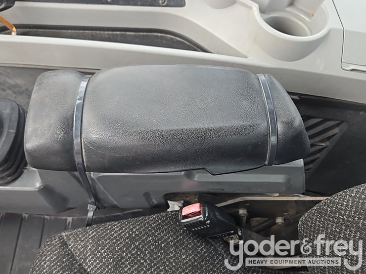 2014-caterpillar-938k-image-167