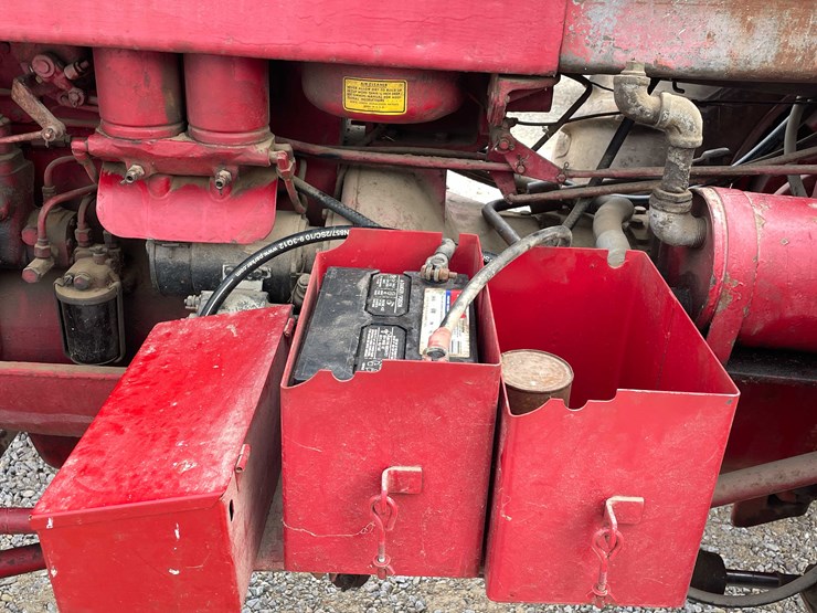 1956-international-600-image-26