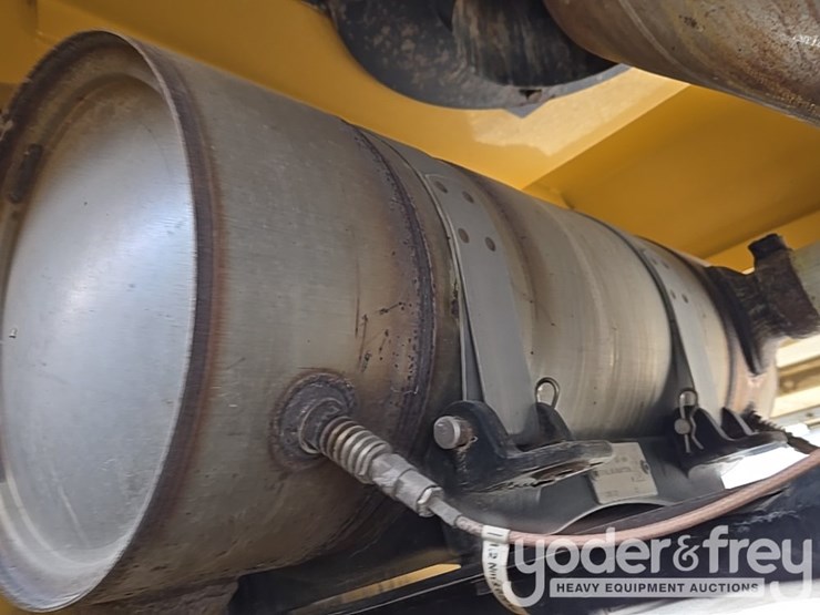 2014-caterpillar-938k-image-103