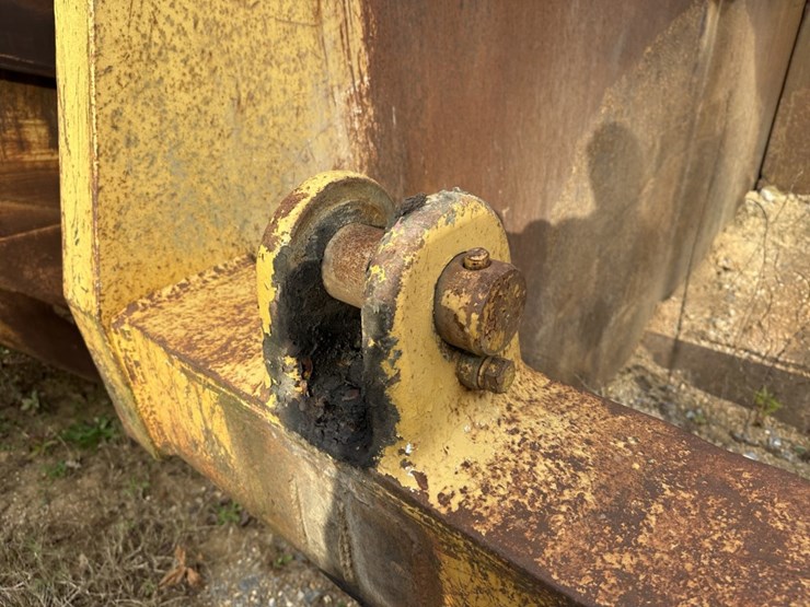 caterpillar-641-image-18