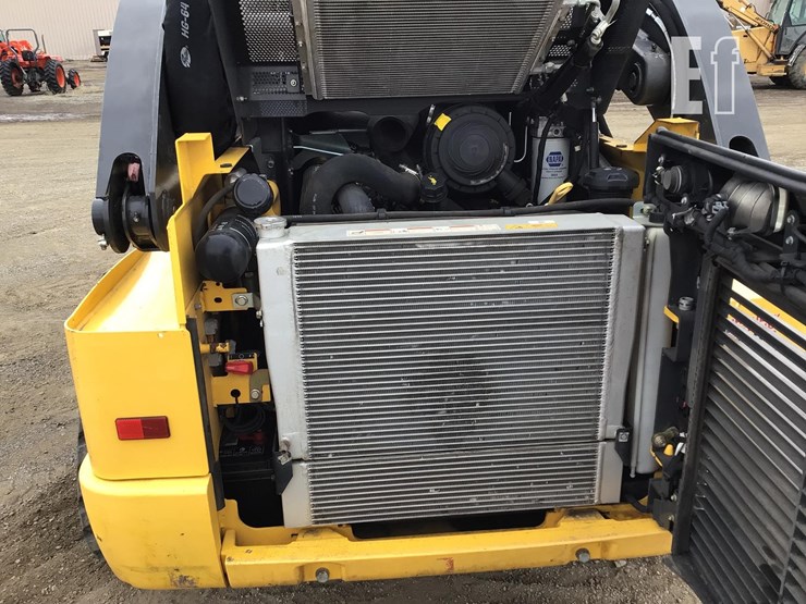 2023-new-holland-c337-image-21