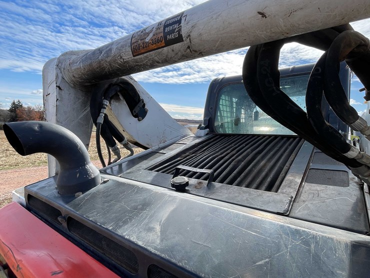 2017-bobcat-t770-image-21