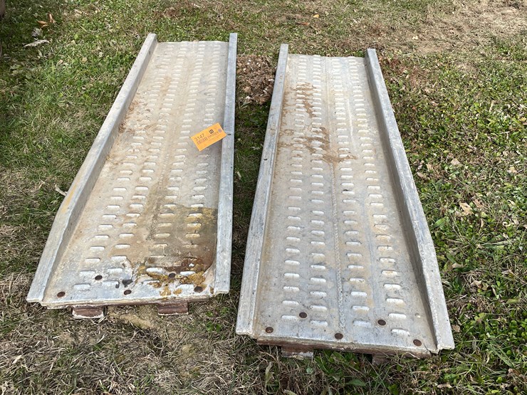 #3147-•-(2)-aluminum-ramps-image-2