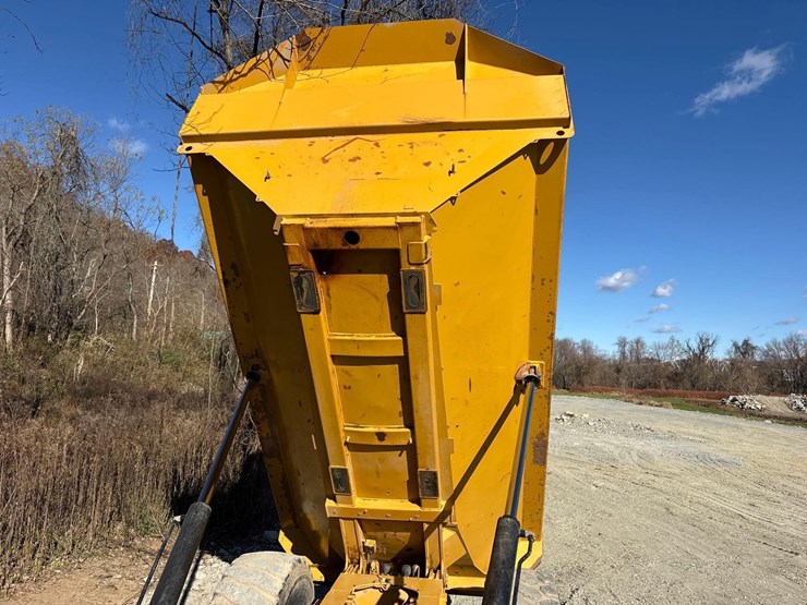 2016-caterpillar-745c-image-13