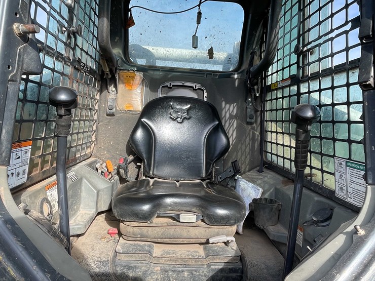 2017-bobcat-t770-image-12