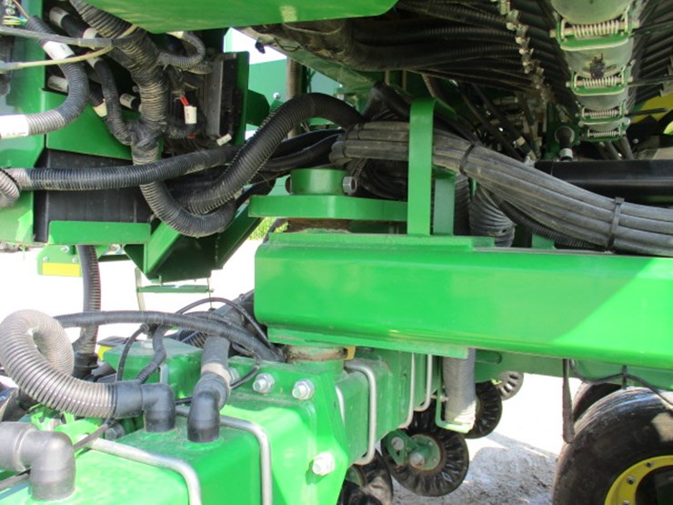 2016-john-deere-db60-image-27