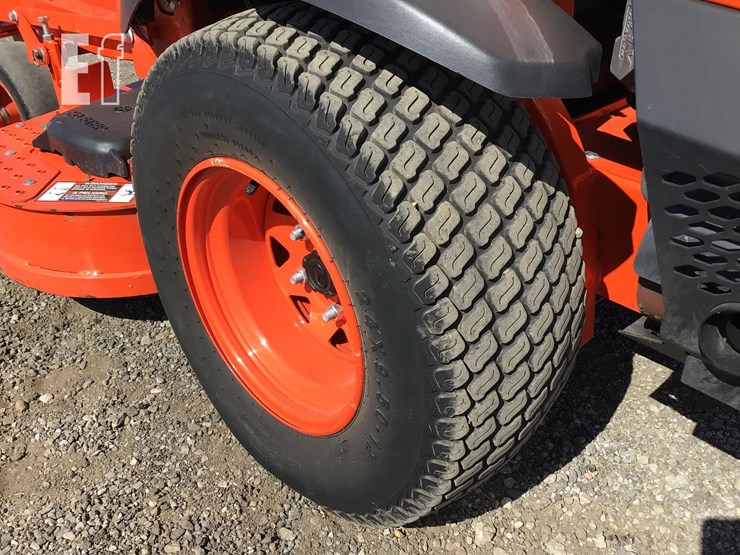 2021-kubota-z724x-image-13