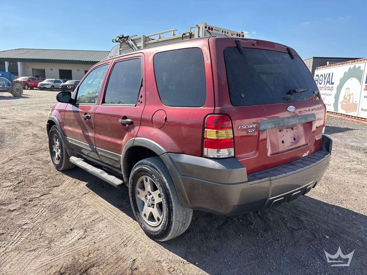 2005-ford-escape-image-4