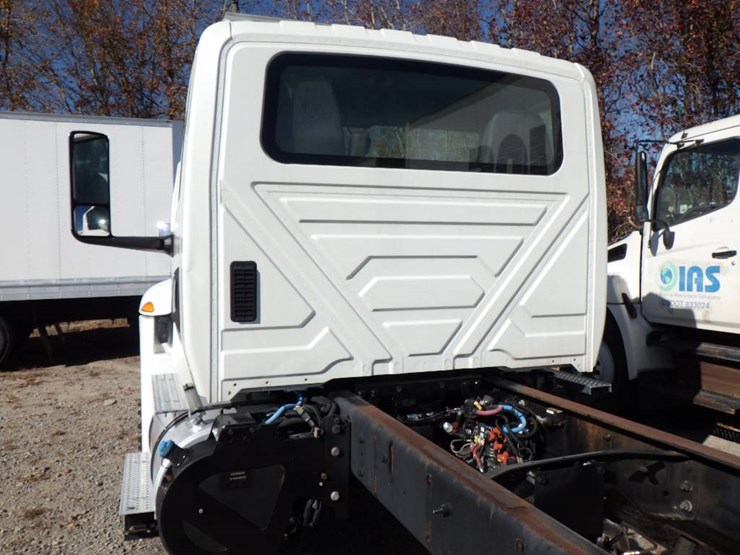 international-mv607-image-12