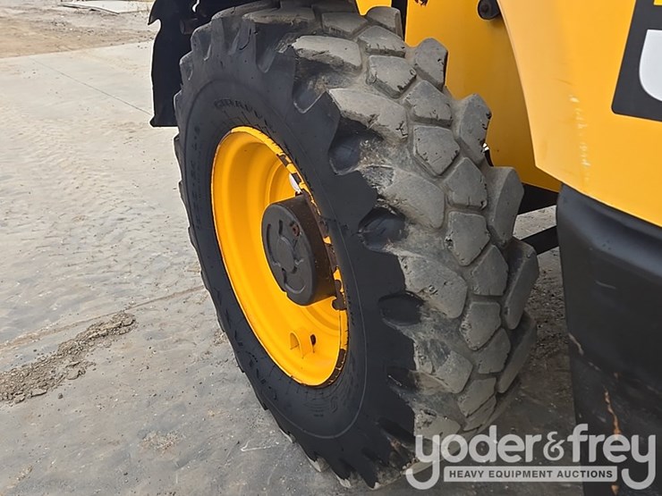 2017-jcb-506-36-image-16