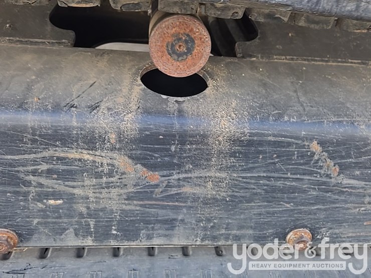 caterpillar-303-image-14