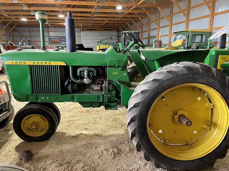 john-deere-3010-image-6