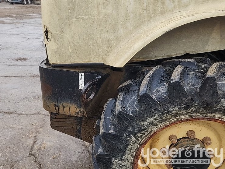 2007-volvo-sd45-image-11