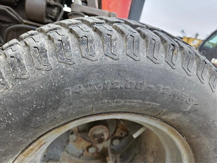 massey-ferguson-240-image-34