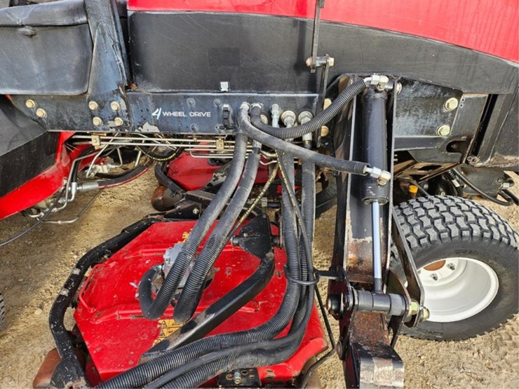 toro-groundsmaster-4700d-image-11